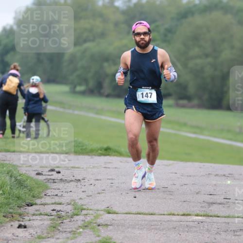 05.05.2024 - 7. Wedeler Halbmarathon H.Heesch http://msf.ph/oto/6221799 05.05.2024 11:00:26 Laufen 147 meine-sportfotos.de