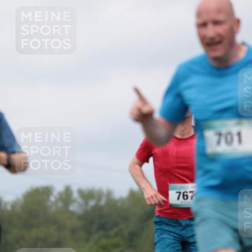 05.05.2024 - 7. Wedeler Halbmarathon H.Heesch http://msf.ph/oto/6222035 05.05.2024 11:04:48 Laufen 767, 701 meine-sportfotos.de