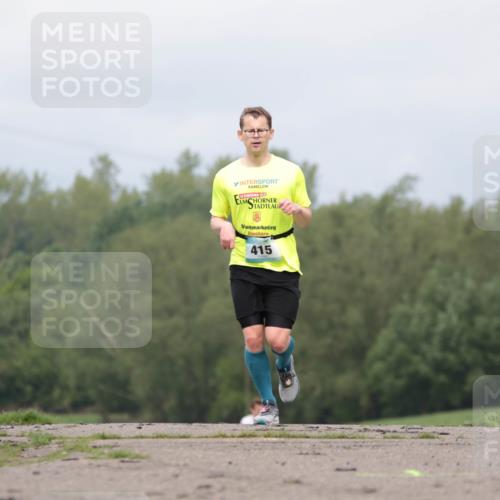 05.05.2024 - 7. Wedeler Halbmarathon H.Heesch http://msf.ph/oto/6222052 05.05.2024 11:05:09 Laufen 415 meine-sportfotos.de