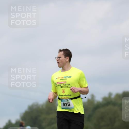 05.05.2024 - 7. Wedeler Halbmarathon H.Heesch http://msf.ph/oto/6222061 05.05.2024 11:05:12 Laufen 415 meine-sportfotos.de