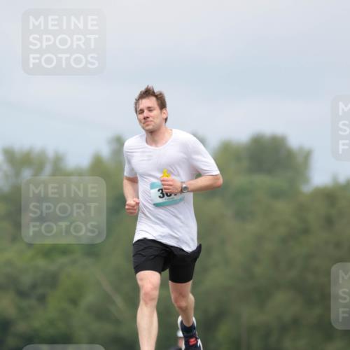 05.05.2024 - 7. Wedeler Halbmarathon H.Heesch http://msf.ph/oto/6222088 05.05.2024 11:05:20 Laufen 30 meine-sportfotos.de