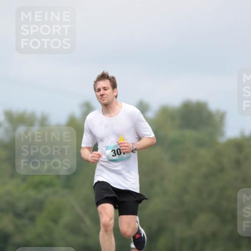 05.05.2024 - 7. Wedeler Halbmarathon H.Heesch http://msf.ph/oto/6222089 05.05.2024 11:05:20 Laufen 306 meine-sportfotos.de