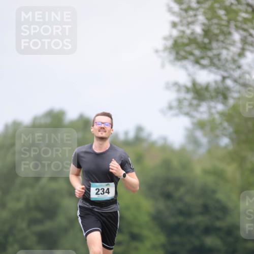 05.05.2024 - 7. Wedeler Halbmarathon H.Heesch http://msf.ph/oto/6222104 05.05.2024 11:05:45 Laufen 234 meine-sportfotos.de
