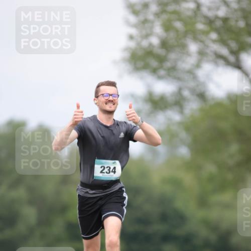 05.05.2024 - 7. Wedeler Halbmarathon H.Heesch http://msf.ph/oto/6222111 05.05.2024 11:05:46 Laufen 234 meine-sportfotos.de