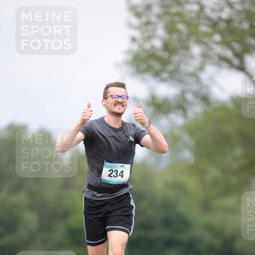 05.05.2024 - 7. Wedeler Halbmarathon H.Heesch http://msf.ph/oto/6222112 05.05.2024 11:05:46 Laufen 234 meine-sportfotos.de