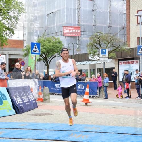 05.05.2024 - 7. Wedeler Halbmarathon Strokosch-Dieckow http://msf.ph/oto/6222145 05.05.2024 11:15:21 Ziel 739 meine-sportfotos.de