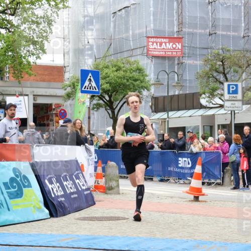 05.05.2024 - 7. Wedeler Halbmarathon Strokosch-Dieckow http://msf.ph/oto/6222176 05.05.2024 11:16:47 Ziel 685 meine-sportfotos.de