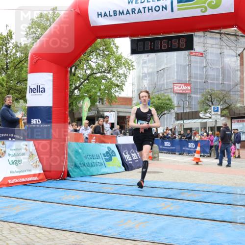 05.05.2024 - 7. Wedeler Halbmarathon Strokosch-Dieckow http://msf.ph/oto/6222189 05.05.2024 11:16:48 Ziel 685 meine-sportfotos.de