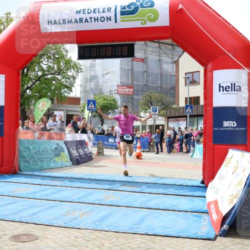 05.05.2024 - 7. Wedeler Halbmarathon Strokosch-Dieckow http://msf.ph/oto/6222206 05.05.2024 11:18:18 Ziel 90, 302, 591, 908 meine-sportfotos.de