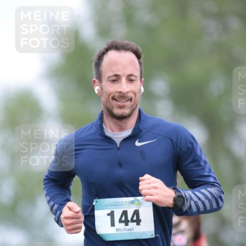 05.05.2024 - 7. Wedeler Halbmarathon H.Heesch http://msf.ph/oto/6222249 05.05.2024 11:07:03 Laufen 144 meine-sportfotos.de
