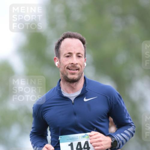 05.05.2024 - 7. Wedeler Halbmarathon H.Heesch http://msf.ph/oto/6222250 05.05.2024 11:07:03 Laufen 144 meine-sportfotos.de