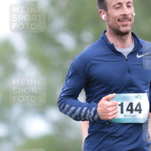 05.05.2024 - 7. Wedeler Halbmarathon H.Heesch http://msf.ph/oto/6222255 05.05.2024 11:07:03 Laufen 144 meine-sportfotos.de
