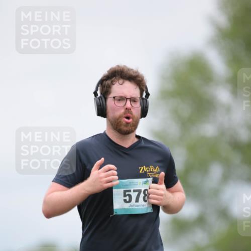 05.05.2024 - 7. Wedeler Halbmarathon H.Heesch http://msf.ph/oto/6222256 05.05.2024 11:07:04 Laufen 578 meine-sportfotos.de