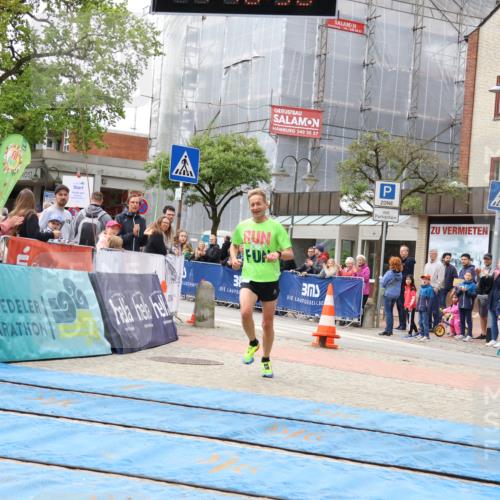 05.05.2024 - 7. Wedeler Halbmarathon Strokosch-Dieckow http://msf.ph/oto/6222265 05.05.2024 11:18:29 Ziel 904 meine-sportfotos.de