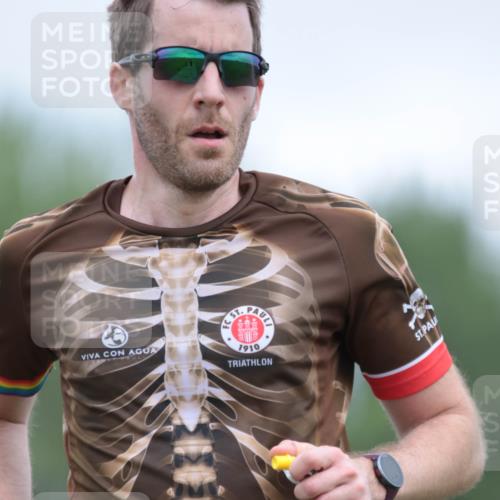 05.05.2024 - 7. Wedeler Halbmarathon H.Heesch http://msf.ph/oto/6222268 05.05.2024 11:07:06 Laufen 44, 17, 1910 meine-sportfotos.de