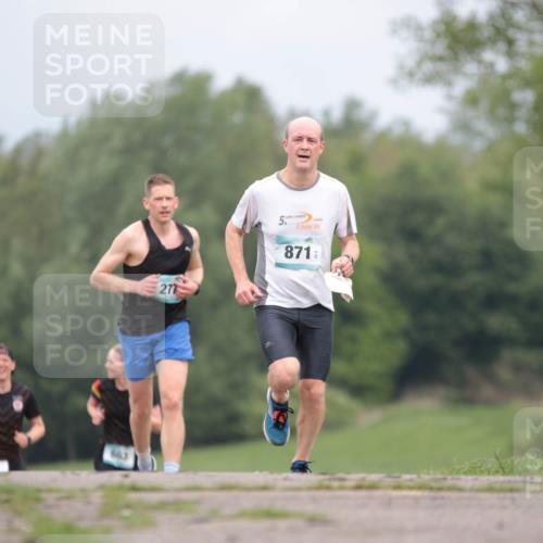 05.05.2024 - 7. Wedeler Halbmarathon H.Heesch http://msf.ph/oto/6222270 05.05.2024 11:07:11 Laufen 883, 5, 10, 2004, 277, 871 meine-sportfotos.de