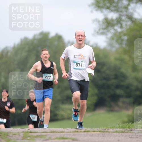 05.05.2024 - 7. Wedeler Halbmarathon H.Heesch http://msf.ph/oto/6222276 05.05.2024 11:07:12 Laufen 277, 5, 10, 2004, 871 meine-sportfotos.de