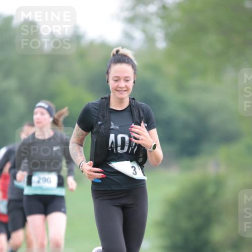 05.05.2024 - 7. Wedeler Halbmarathon H.Heesch http://msf.ph/oto/6222379 05.05.2024 11:17:36 Laufen 290, 3 meine-sportfotos.de