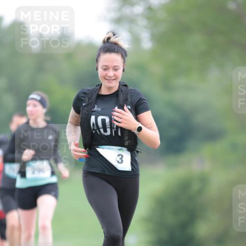 05.05.2024 - 7. Wedeler Halbmarathon H.Heesch http://msf.ph/oto/6222380 05.05.2024 11:17:36 Laufen 290, 40, 3 meine-sportfotos.de