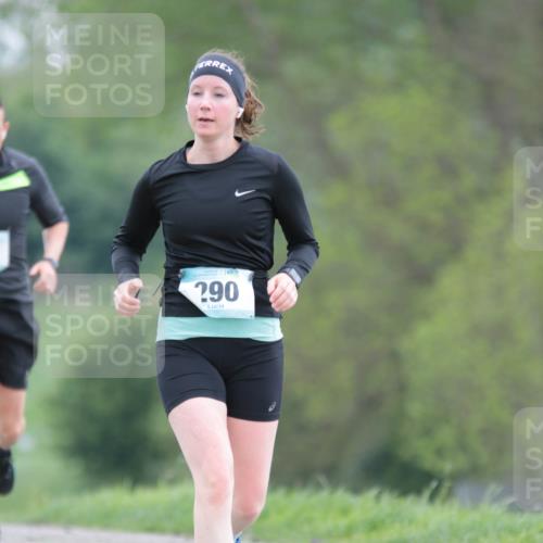 05.05.2024 - 7. Wedeler Halbmarathon H.Heesch http://msf.ph/oto/6222396 05.05.2024 11:17:39 Laufen 290 meine-sportfotos.de