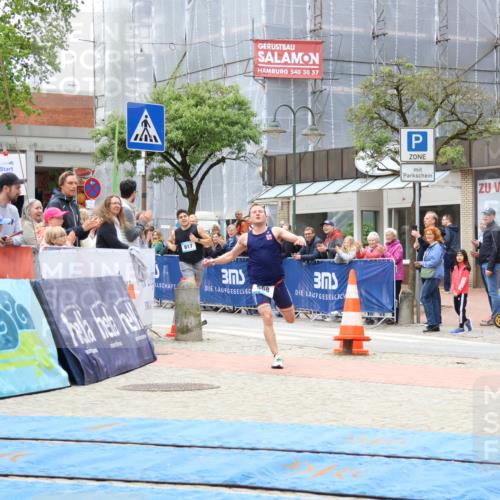 05.05.2024 - 7. Wedeler Halbmarathon Strokosch-Dieckow http://msf.ph/oto/6222399 05.05.2024 11:19:31 Ziel 568, 817 meine-sportfotos.de