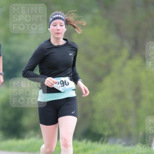 05.05.2024 - 7. Wedeler Halbmarathon H.Heesch http://msf.ph/oto/6222400 05.05.2024 11:17:39 Laufen 290 meine-sportfotos.de