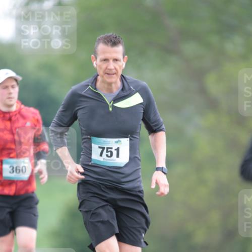 05.05.2024 - 7. Wedeler Halbmarathon H.Heesch http://msf.ph/oto/6222404 05.05.2024 11:17:40 Laufen 360, 751 meine-sportfotos.de