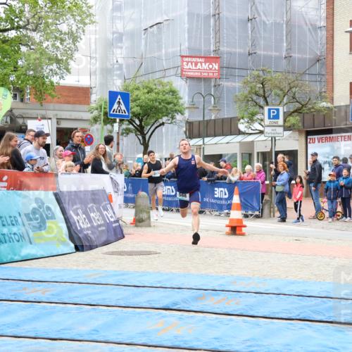 05.05.2024 - 7. Wedeler Halbmarathon Strokosch-Dieckow http://msf.ph/oto/6222413 05.05.2024 11:19:31 Ziel 568, 817 meine-sportfotos.de