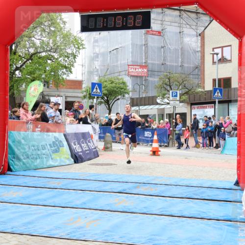 05.05.2024 - 7. Wedeler Halbmarathon Strokosch-Dieckow http://msf.ph/oto/6222426 05.05.2024 11:19:31 Ziel 568, 817 meine-sportfotos.de