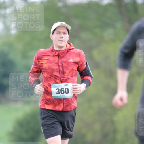 05.05.2024 - 7. Wedeler Halbmarathon H.Heesch http://msf.ph/oto/6222432 05.05.2024 11:17:42 Laufen 16, 360 meine-sportfotos.de