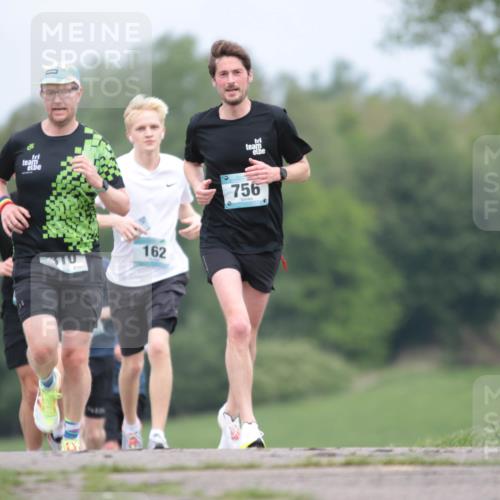 05.05.2024 - 7. Wedeler Halbmarathon H.Heesch http://msf.ph/oto/6222439 05.05.2024 11:08:04 Laufen 162, 756 meine-sportfotos.de