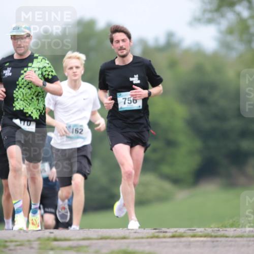 05.05.2024 - 7. Wedeler Halbmarathon H.Heesch http://msf.ph/oto/6222441 05.05.2024 11:08:04 Laufen 191, 162, 756 meine-sportfotos.de