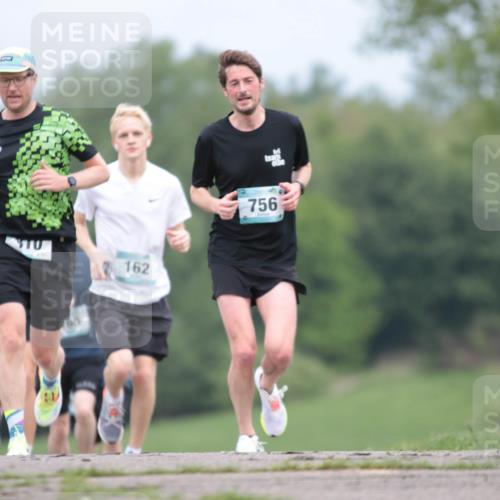 05.05.2024 - 7. Wedeler Halbmarathon H.Heesch http://msf.ph/oto/6222442 05.05.2024 11:08:05 Laufen 162, 756 meine-sportfotos.de