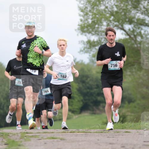05.05.2024 - 7. Wedeler Halbmarathon H.Heesch http://msf.ph/oto/6222444 05.05.2024 11:08:07 Laufen 25, 10, 162, 765, 22, 756 meine-sportfotos.de