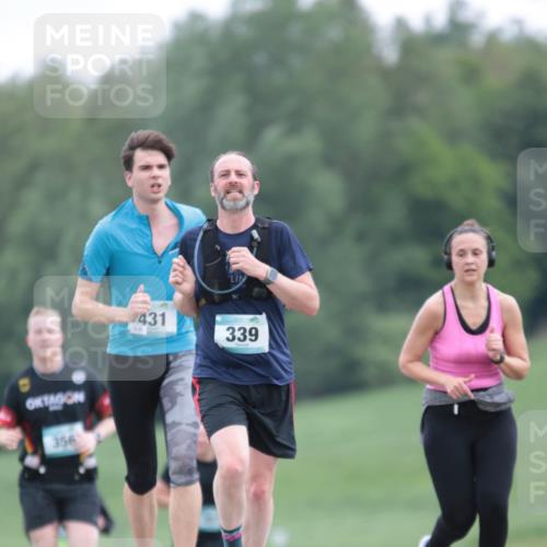 05.05.2024 - 7. Wedeler Halbmarathon H.Heesch http://msf.ph/oto/6222456 05.05.2024 11:17:46 Laufen 356, 431, 339 meine-sportfotos.de