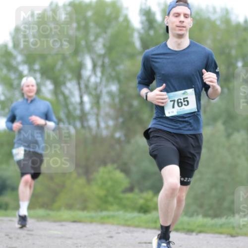 05.05.2024 - 7. Wedeler Halbmarathon H.Heesch http://msf.ph/oto/6222486 05.05.2024 11:08:13 Laufen 765, 18, 22 meine-sportfotos.de