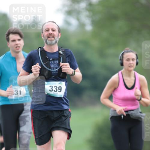 05.05.2024 - 7. Wedeler Halbmarathon H.Heesch http://msf.ph/oto/6222487 05.05.2024 11:17:49 Laufen 914, 31, 339 meine-sportfotos.de