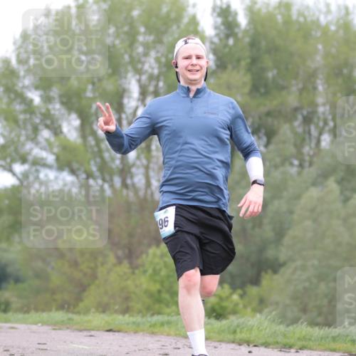 05.05.2024 - 7. Wedeler Halbmarathon H.Heesch http://msf.ph/oto/6222495 05.05.2024 11:08:14 Laufen 196 meine-sportfotos.de
