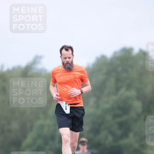 05.05.2024 - 7. Wedeler Halbmarathon H.Heesch http://msf.ph/oto/6222504 05.05.2024 11:08:35 Laufen  meine-sportfotos.de