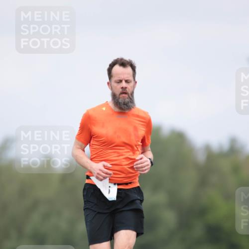 05.05.2024 - 7. Wedeler Halbmarathon H.Heesch http://msf.ph/oto/6222515 05.05.2024 11:08:37 Laufen  meine-sportfotos.de