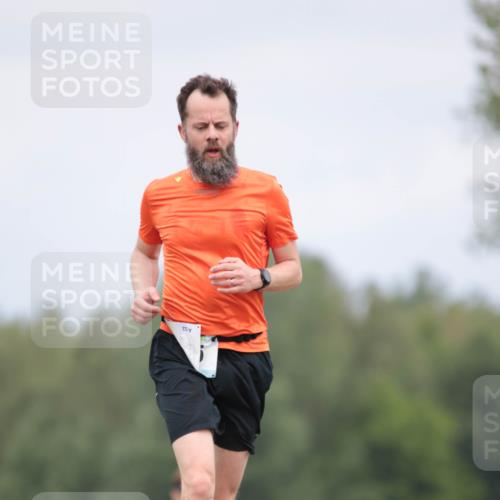 05.05.2024 - 7. Wedeler Halbmarathon H.Heesch http://msf.ph/oto/6222518 05.05.2024 11:08:37 Laufen 53 meine-sportfotos.de
