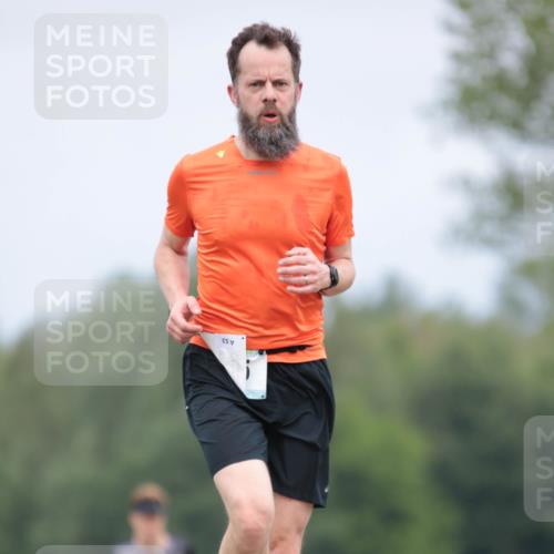 05.05.2024 - 7. Wedeler Halbmarathon H.Heesch http://msf.ph/oto/6222519 05.05.2024 11:08:37 Laufen 53 meine-sportfotos.de