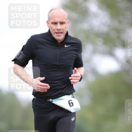 05.05.2024 - 7. Wedeler Halbmarathon H.Heesch http://msf.ph/oto/6222581 05.05.2024 11:08:46 Laufen 6 meine-sportfotos.de