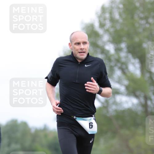 05.05.2024 - 7. Wedeler Halbmarathon H.Heesch http://msf.ph/oto/6222587 05.05.2024 11:08:47 Laufen 6 meine-sportfotos.de