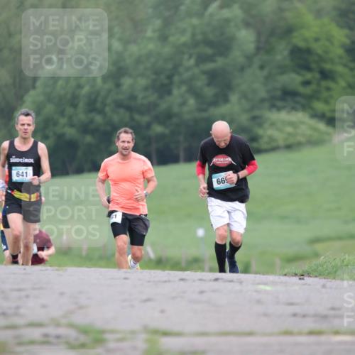05.05.2024 - 7. Wedeler Halbmarathon H.Heesch http://msf.ph/oto/6222605 05.05.2024 11:09:14 Laufen 641, 66 meine-sportfotos.de