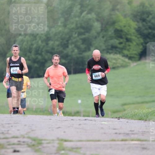 05.05.2024 - 7. Wedeler Halbmarathon H.Heesch http://msf.ph/oto/6222609 05.05.2024 11:09:15 Laufen 641, 61, 669 meine-sportfotos.de