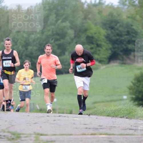 05.05.2024 - 7. Wedeler Halbmarathon H.Heesch http://msf.ph/oto/6222621 05.05.2024 11:09:16 Laufen 660, 641, 92, 61, 66 meine-sportfotos.de