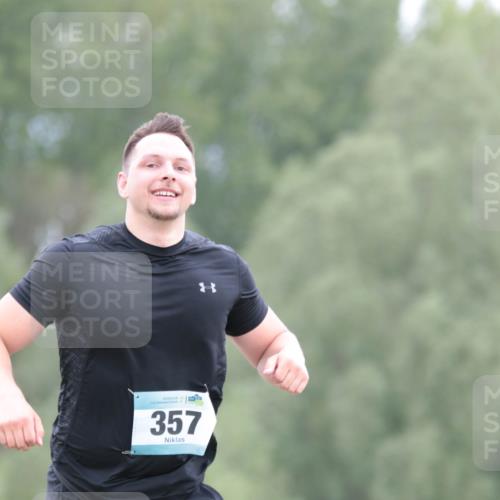 05.05.2024 - 7. Wedeler Halbmarathon H.Heesch http://msf.ph/oto/6222629 05.05.2024 11:17:59 Laufen 56, 357 meine-sportfotos.de