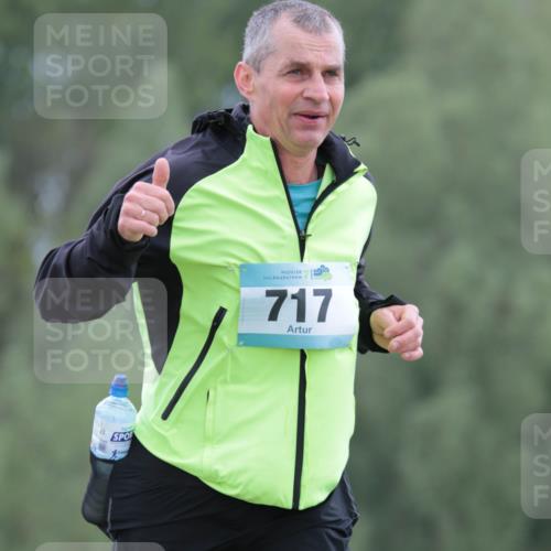 05.05.2024 - 7. Wedeler Halbmarathon H.Heesch http://msf.ph/oto/6222644 05.05.2024 11:18:01 Laufen 717 meine-sportfotos.de