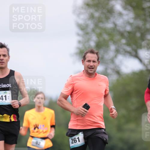 05.05.2024 - 7. Wedeler Halbmarathon H.Heesch http://msf.ph/oto/6222653 05.05.2024 11:09:21 Laufen 41, 261 meine-sportfotos.de